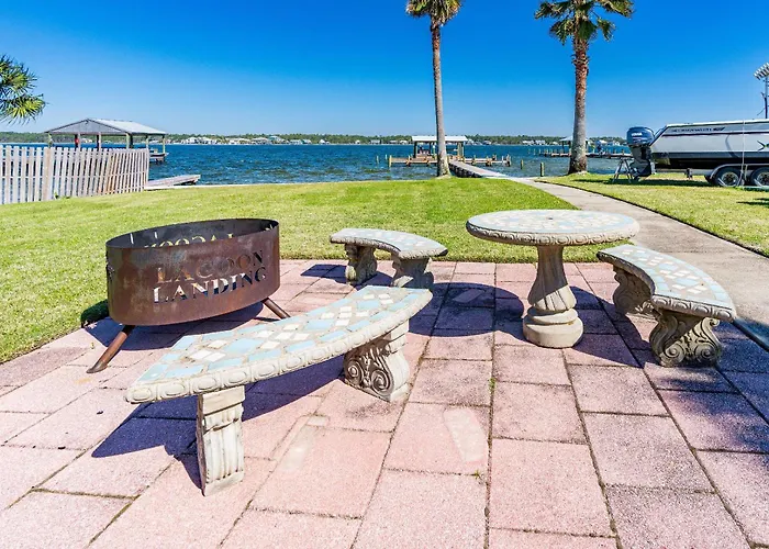Lagoon Landing 301