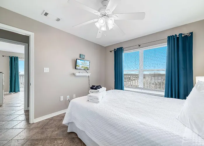 Lagoon Landing 301