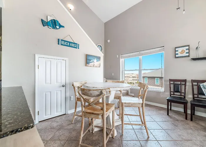 Lagoon Landing 301