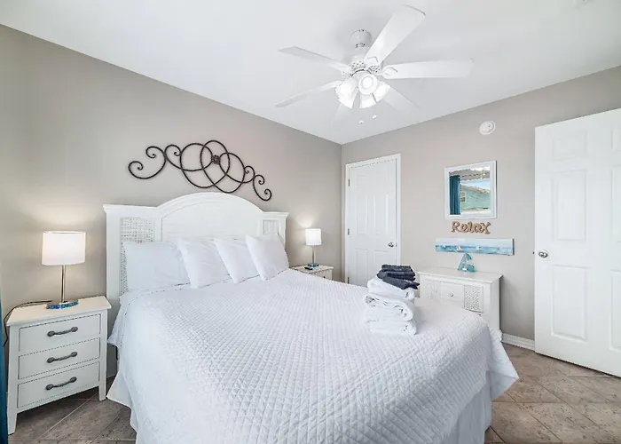 Lagoon Landing 301 Holiday home