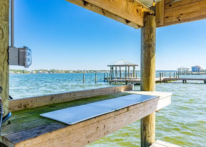 Lagoon Landing 301